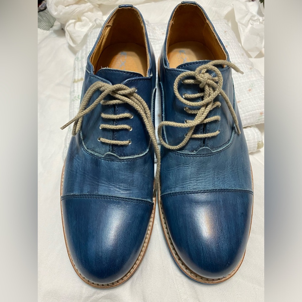 Men’s Exton shoes, men’s made in Italy. Micro Light soles, blue color.
